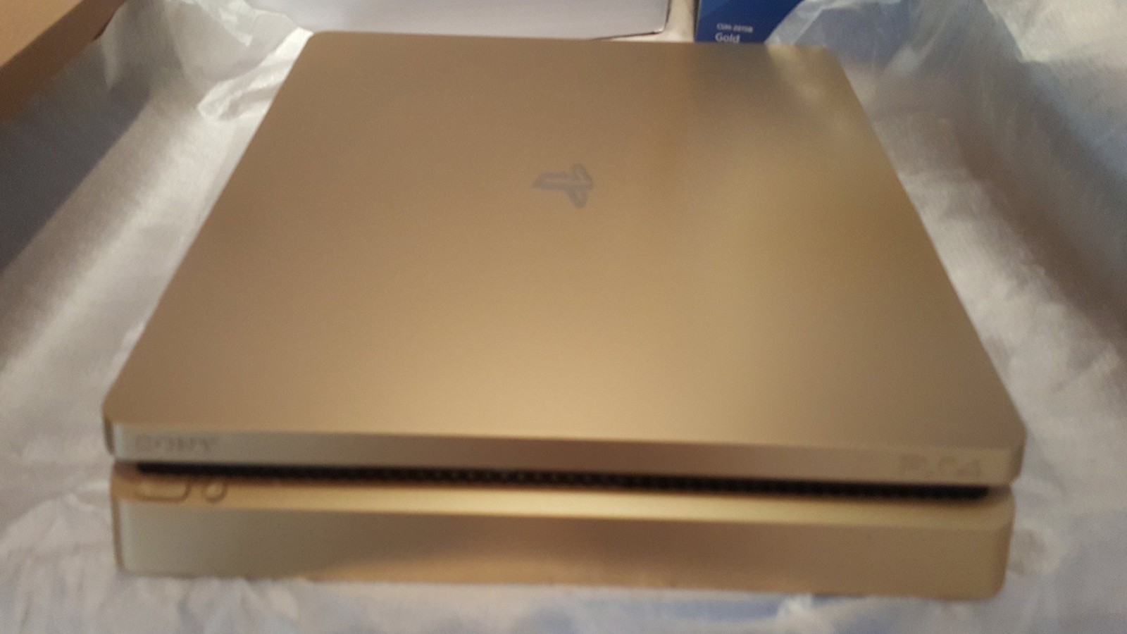 Sony Computer Entertainment HW 1TB Gold Core – PlayStation 4