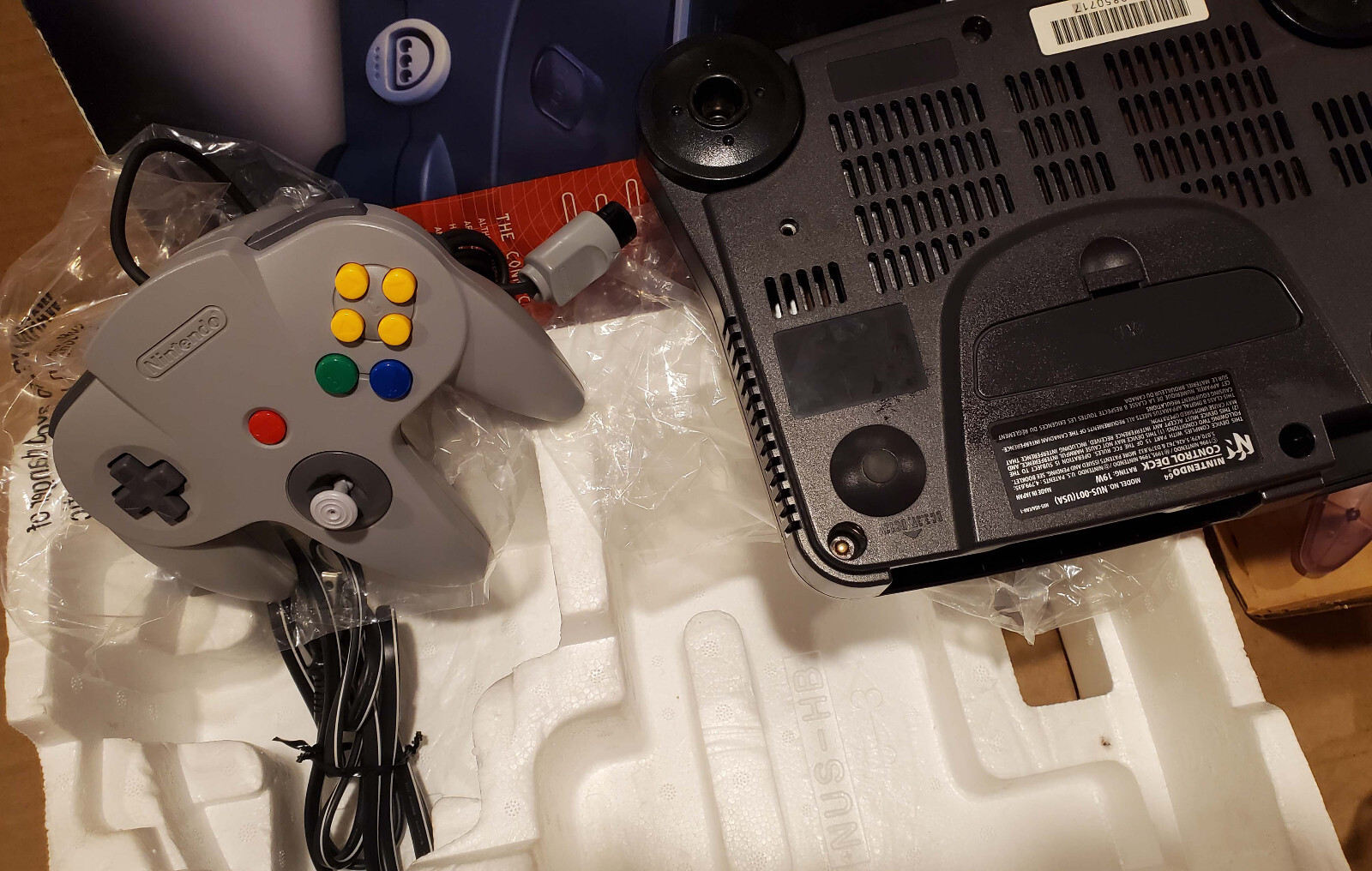 Nintendo 64 Console Atomic Purple Controller Bundle in Box, Works