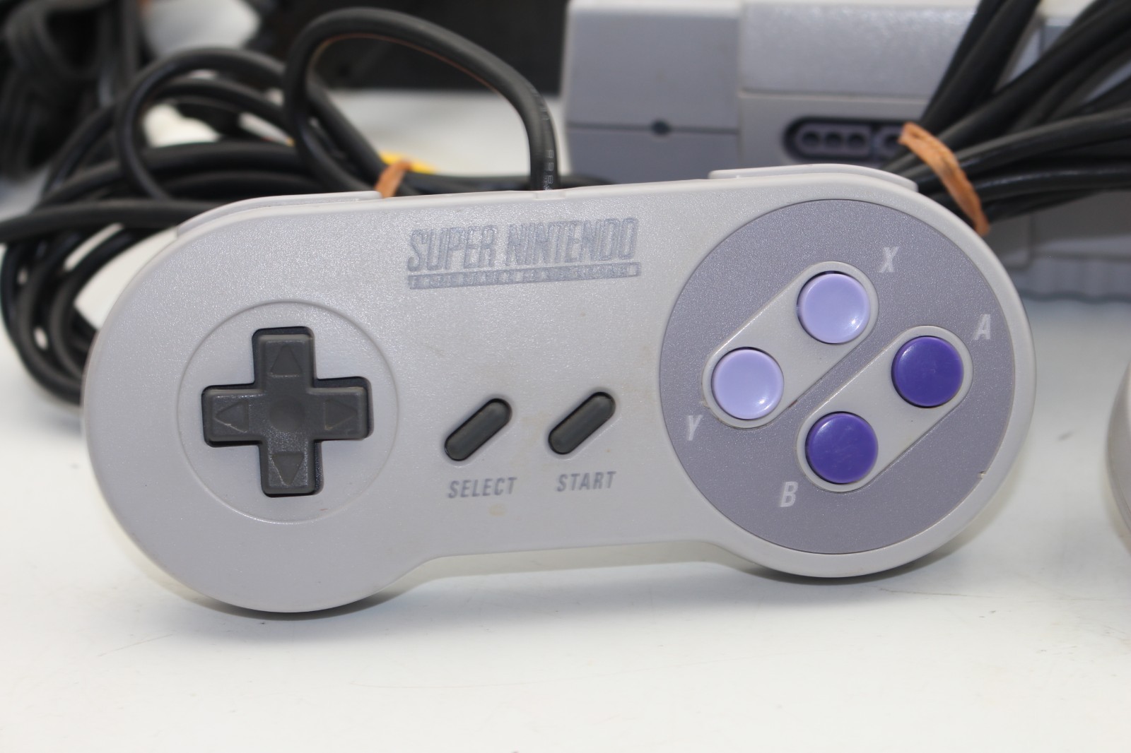 Nintendo SNES Home Console – Gray w/ 2 Controllers & Cables