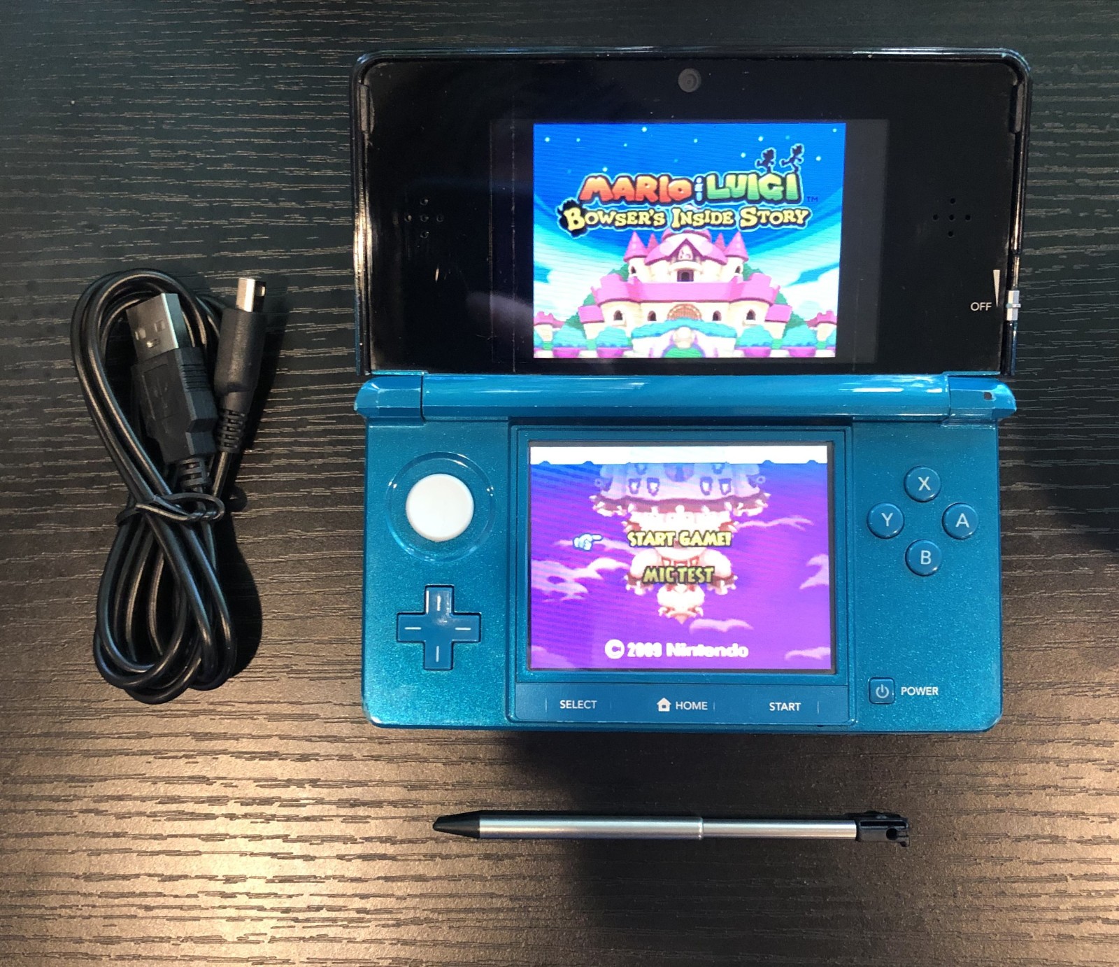 Nintendo 3DS Aqua Blue CTR-001 Handheld Console Fully Tested