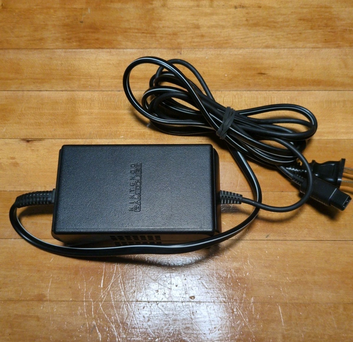 Nintendo GameCube DOL-101 Black Console Bundle – 5 Games