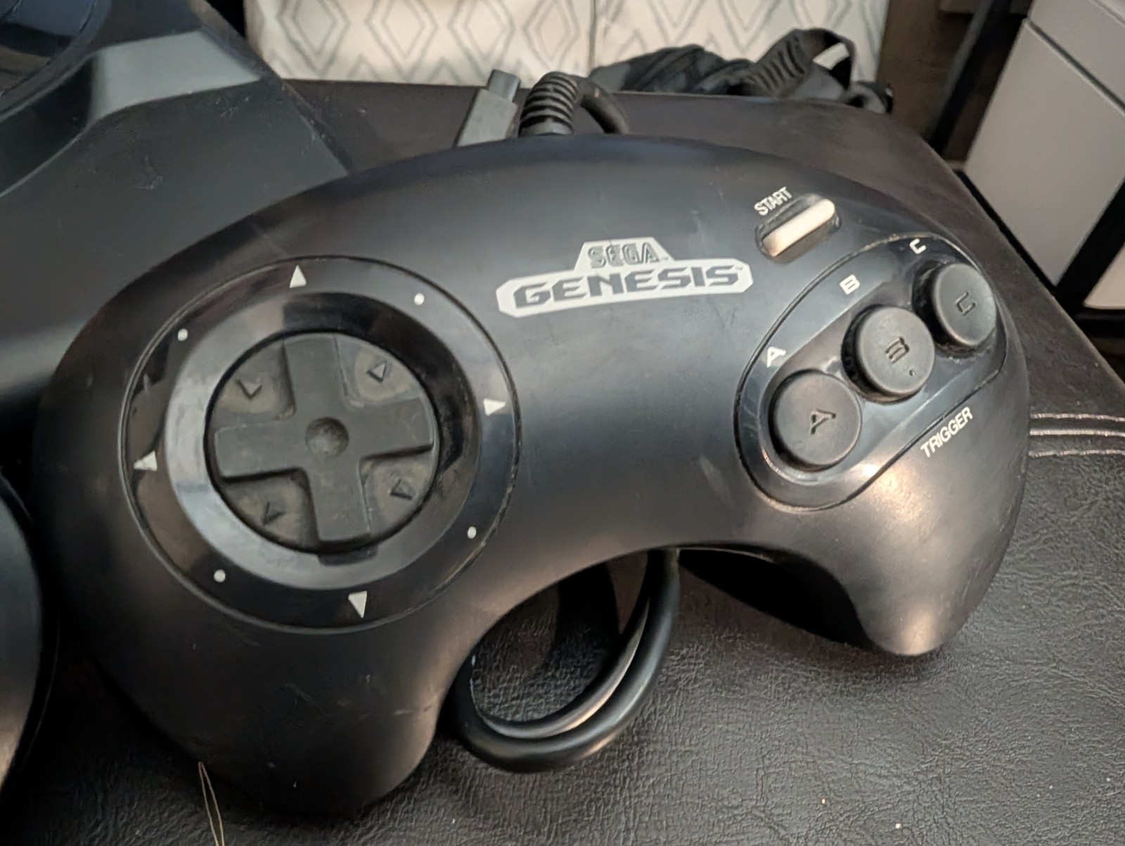 Sega Genesis Model 1601 16 Bit Console Bundle 2 Gamepads, 1 Game, Tested, OEM