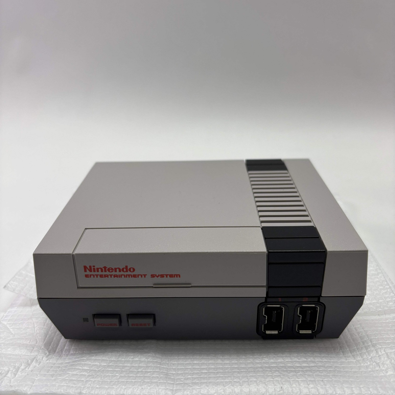 Nintendo Classic Mini Video Game Console CLV-001 Gray