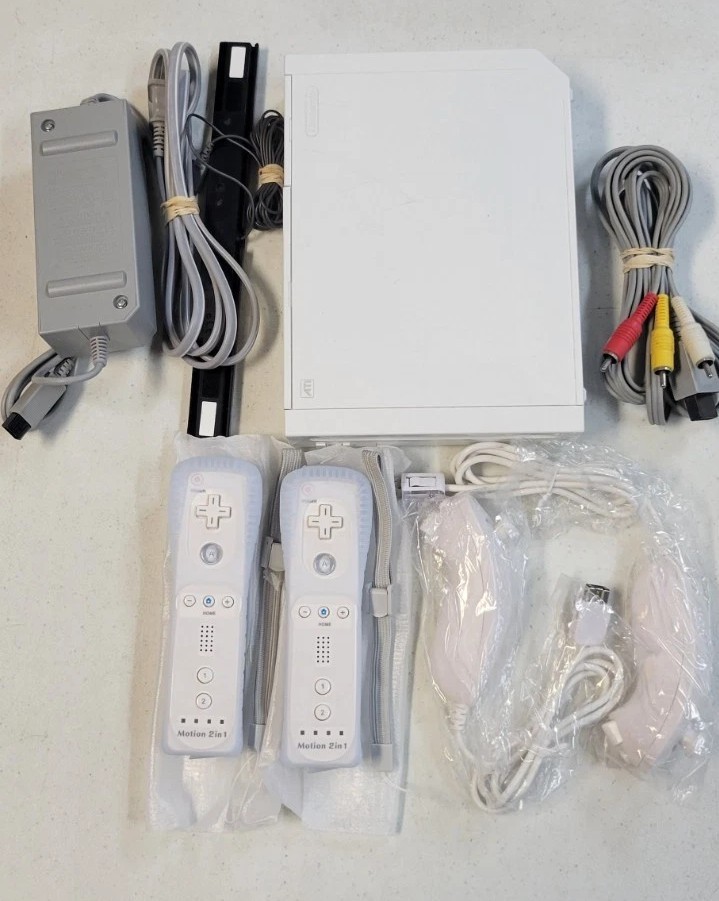 Nintendo Wii Console- 1 YEAR WARRANTY- Gamecube Compatible- 2 Motion Plus Contrs