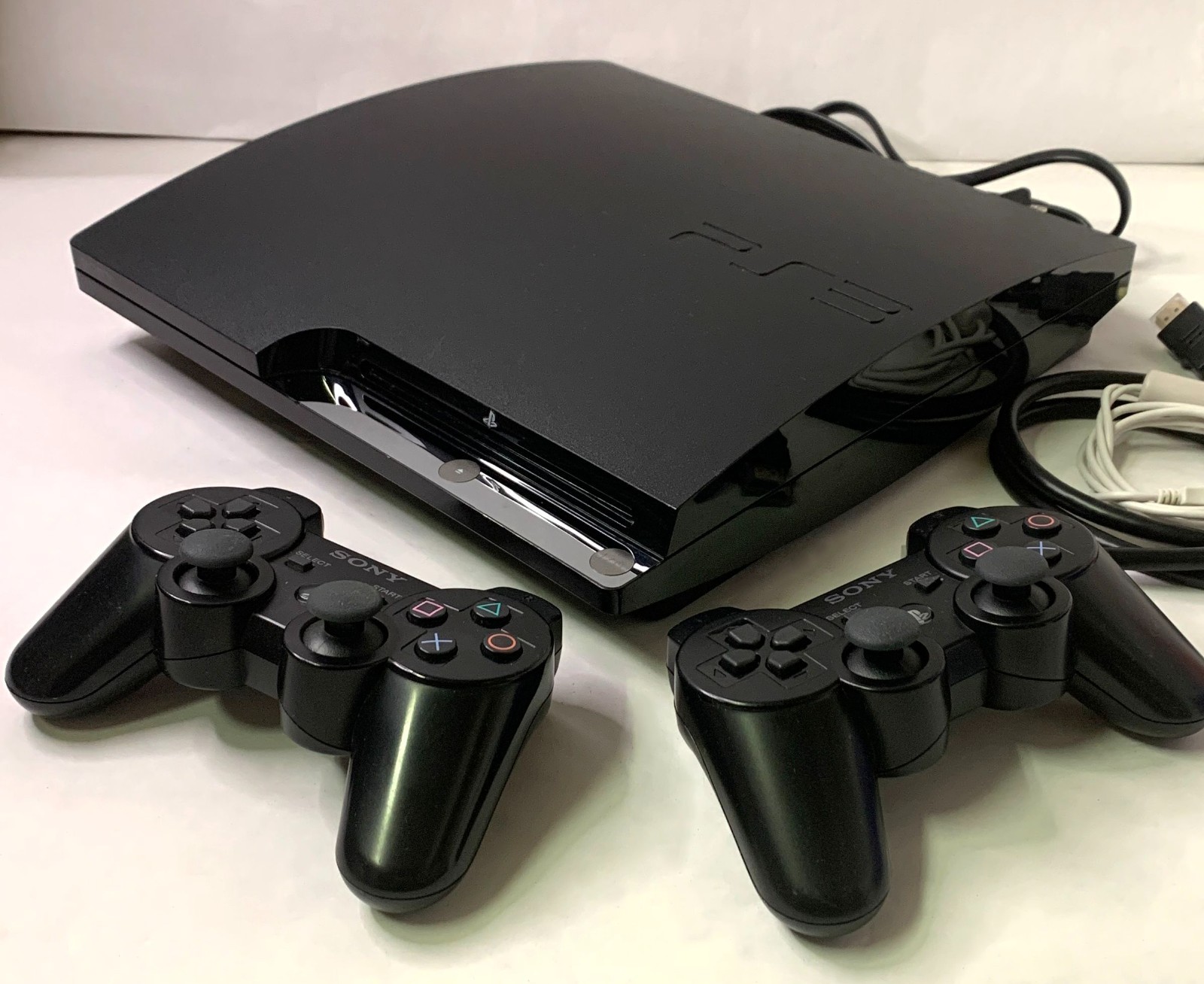 Sony PlayStation 3 Console CECH-2501A 160GB with 2 x Wireless Controller