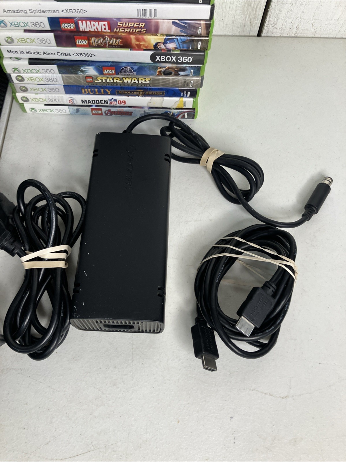 Microsoft Xbox 360 E 500GB 1538 Bundle 2 Controllers 25 Games GTA V HALO FALLOUT