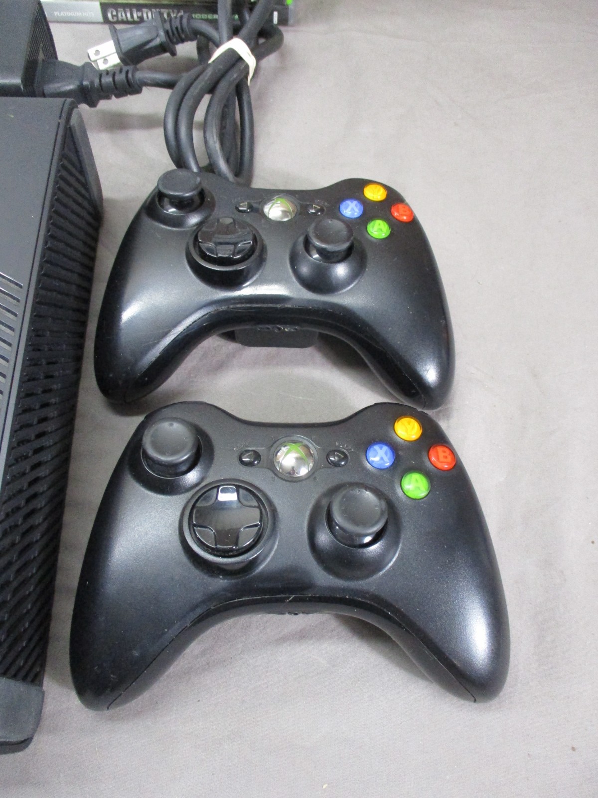 ENORMOUS Xbox 360 Console Model 1538 w/ 2 Controllers and 35 GAMES LOT