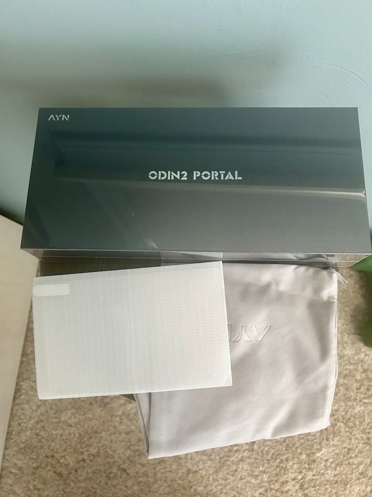 AYN Odin 2 Portal Base 8+128GB Black (Sealed) With Official Screen Protector