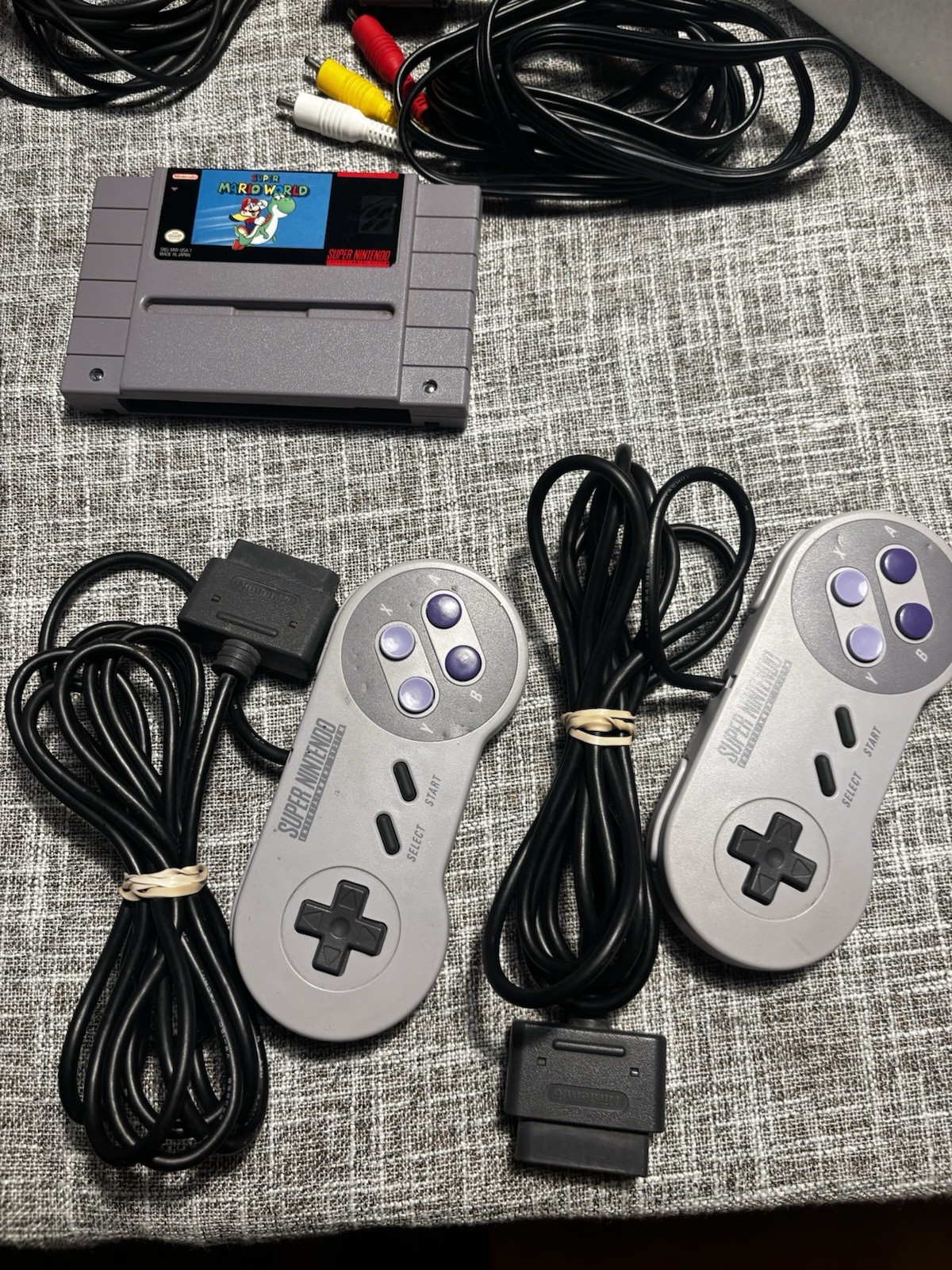 Nintendo Super NES Super Set Console with Super Mario World Complete In Box