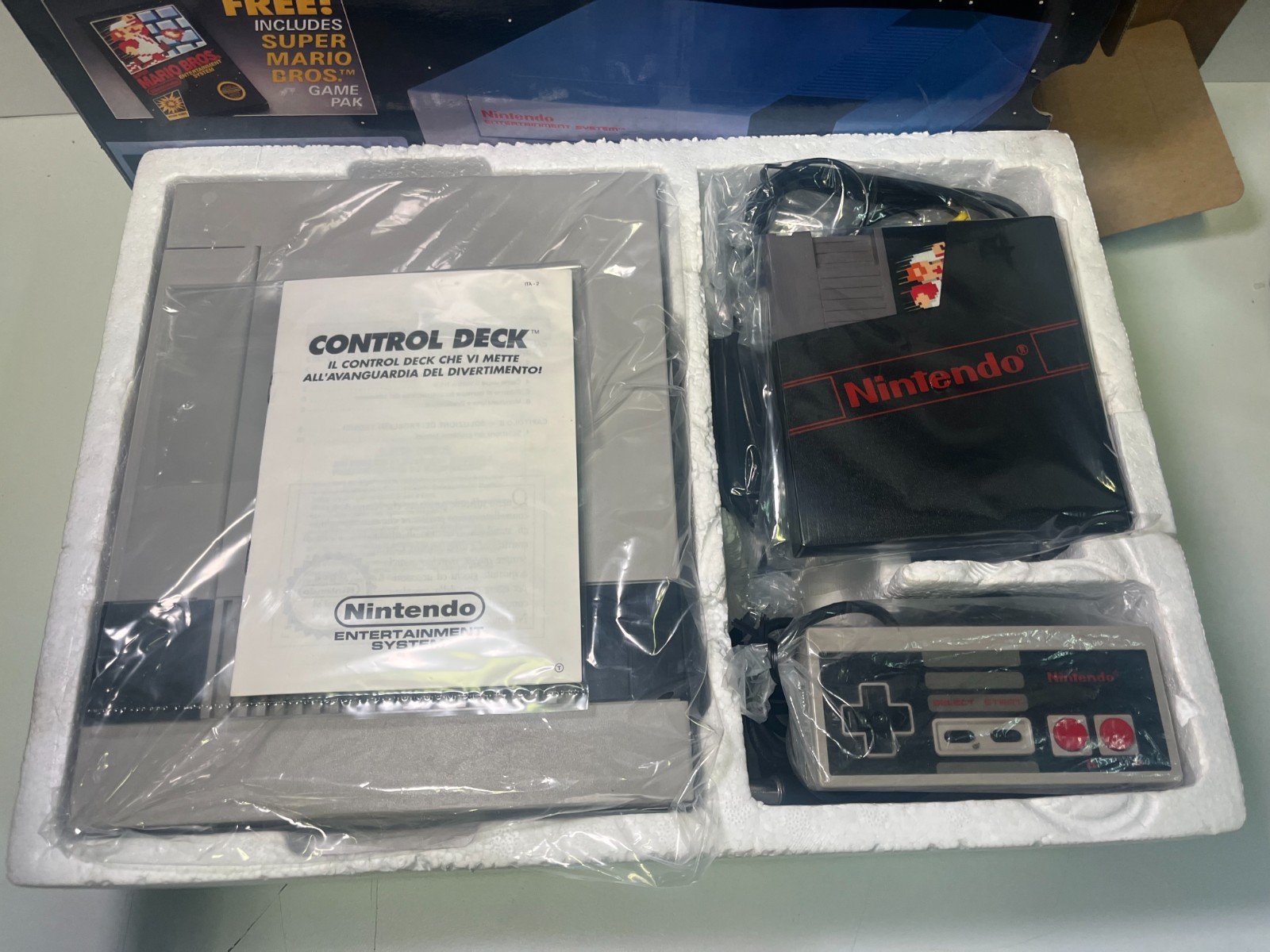 NINTENDO NES CONTROL DECK PAL A UK CONSOLE NES-CDSM-UKV-2 BOXED TESTED