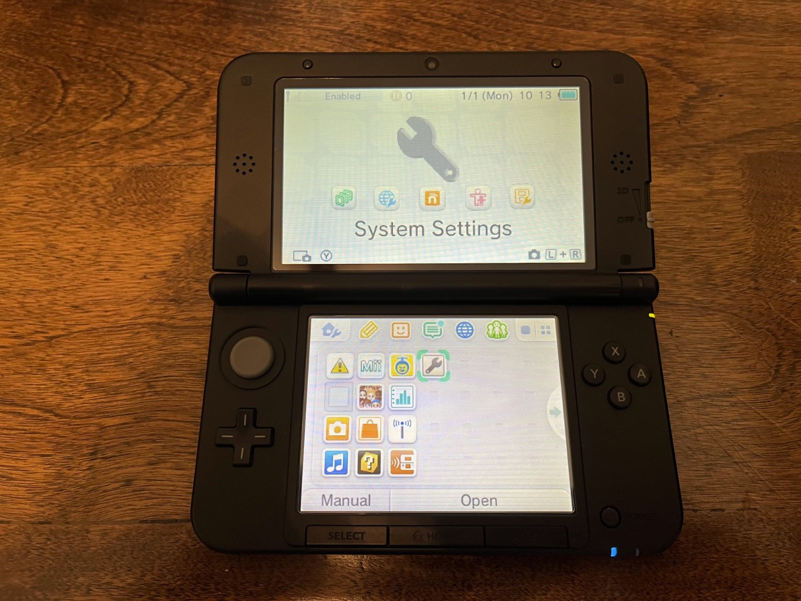 Nintendo 3DS LL 4GB Black/Silver Console (Region Free) w/ Charger & 2 Games