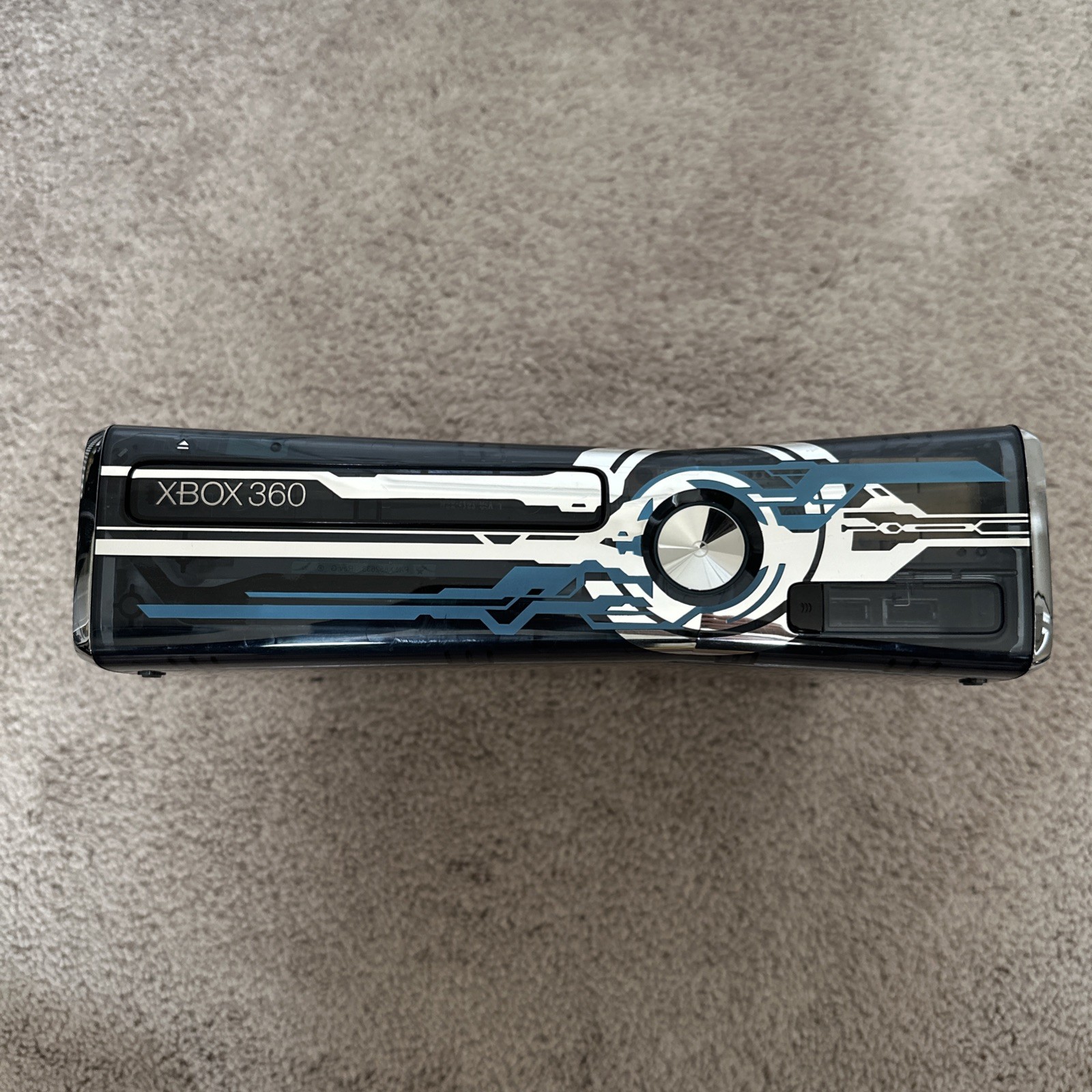 Microsoft Xbox 360 Halo 4 Console – Limited Edition – 320GB W/ Controller & Game
