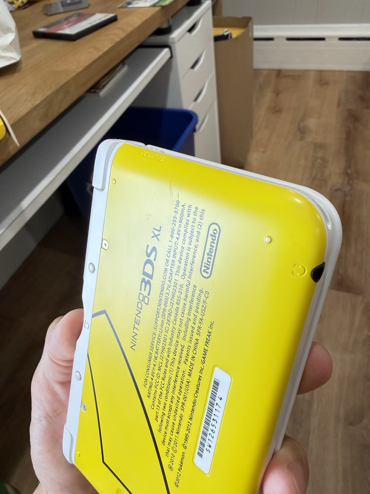 Nintendo 3DS XL Pokemon Pikachu Edition Yellow Handheld System Complete In Box