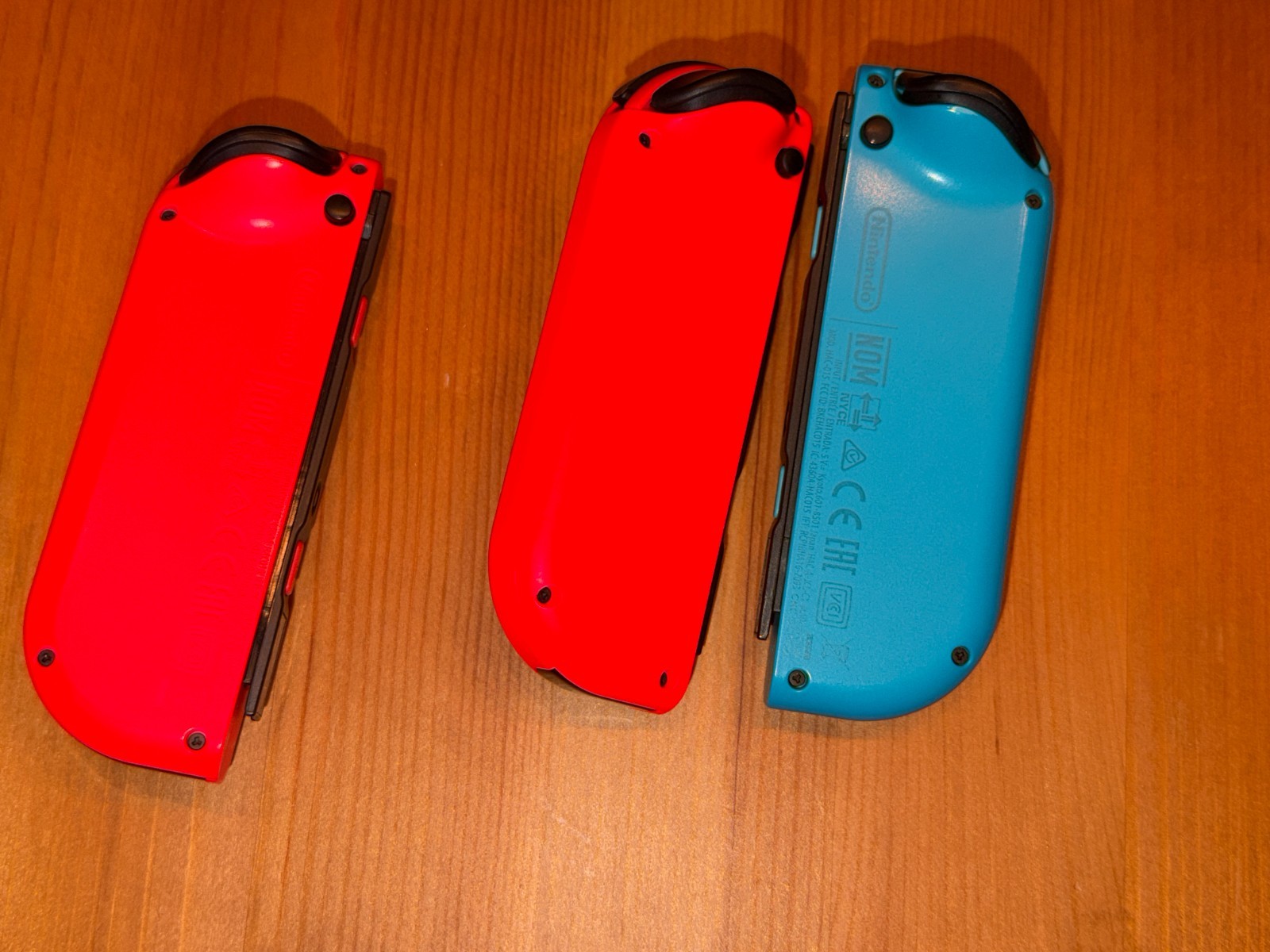 Nintendo Switch V2 Bundle Tested Dock Box 2 Cases Extr Joy Con 64GB microSD Card