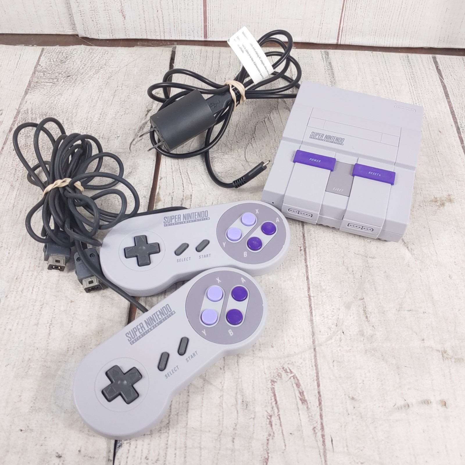 Nintendo SNES Classic MINI – 2 CONTROLLERS + POWER – Super Nintendo CLV-201