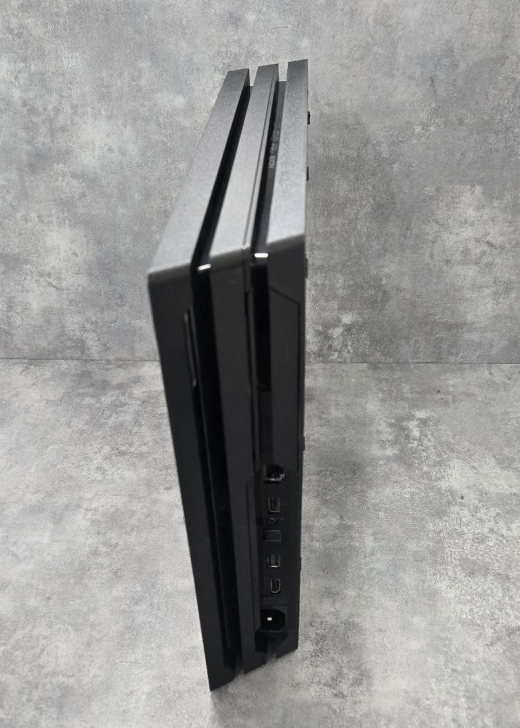 Sony PlayStation 4 Pro Model CUH-7115B – PS4 Pro 1TB Console – Black (PD2103803)