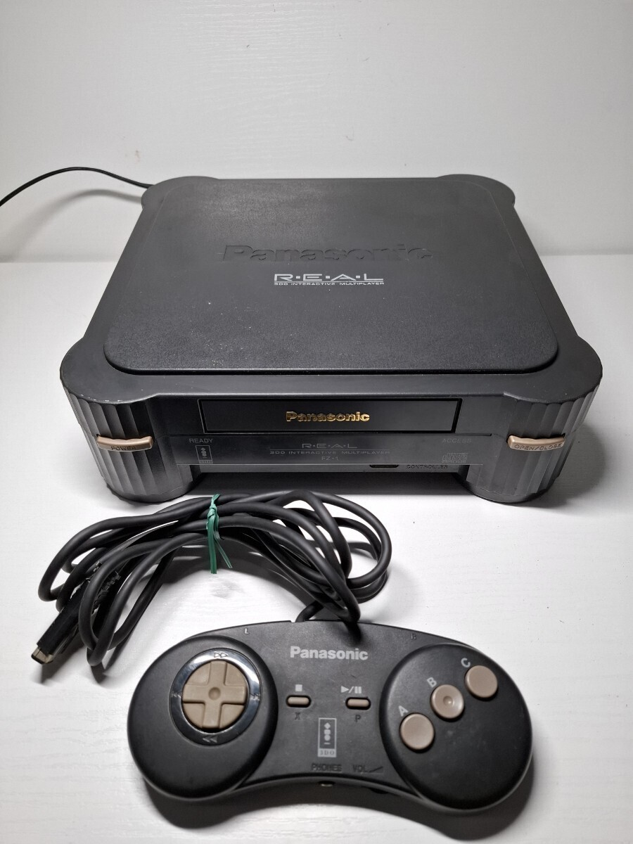 Panasonic 3DO REAL FZ-1 Interactive Multiplayer Console F/Japan Very Good AC100V