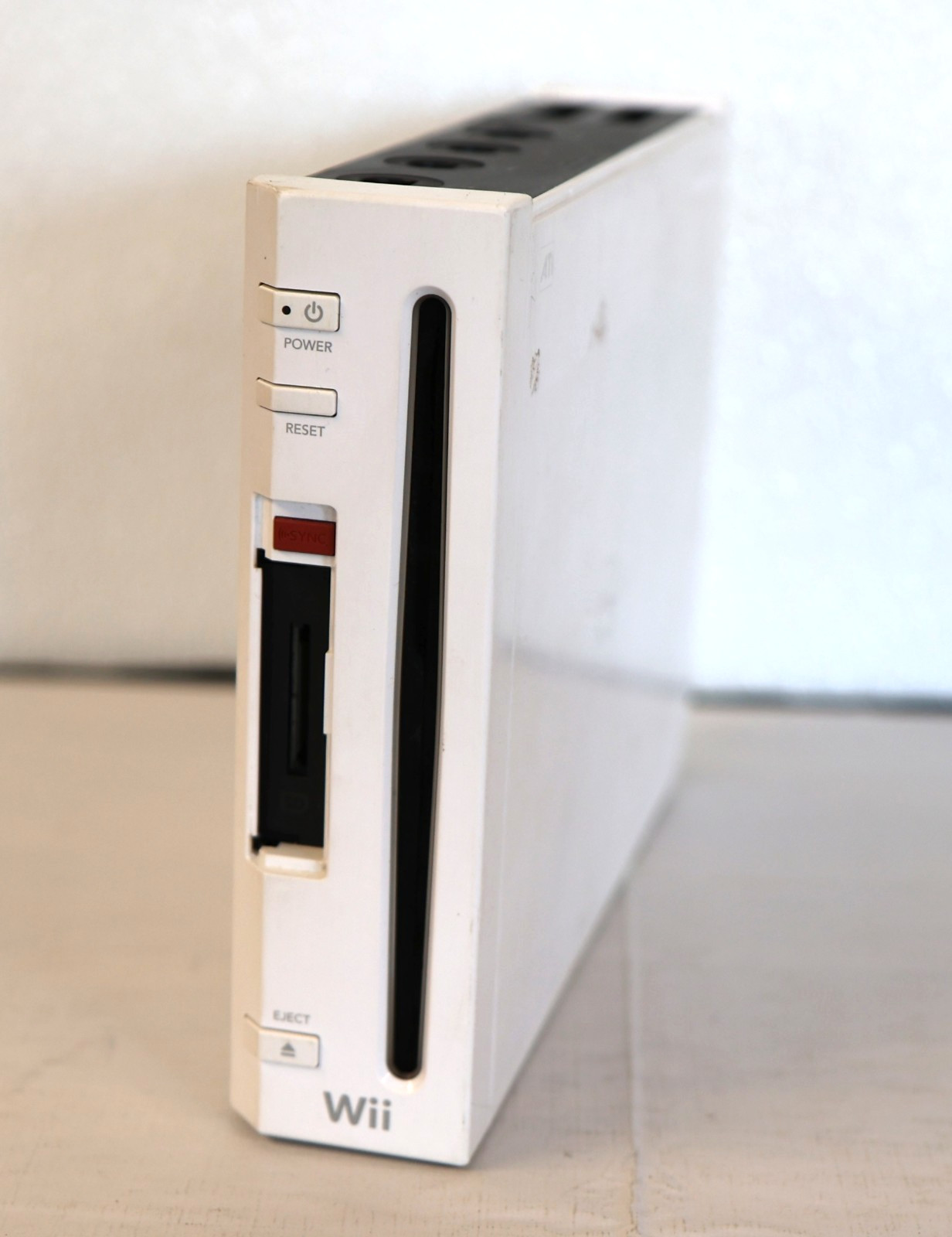 Nintendo Wii 512GB Console – White for PARTS/REPAIR ONLY