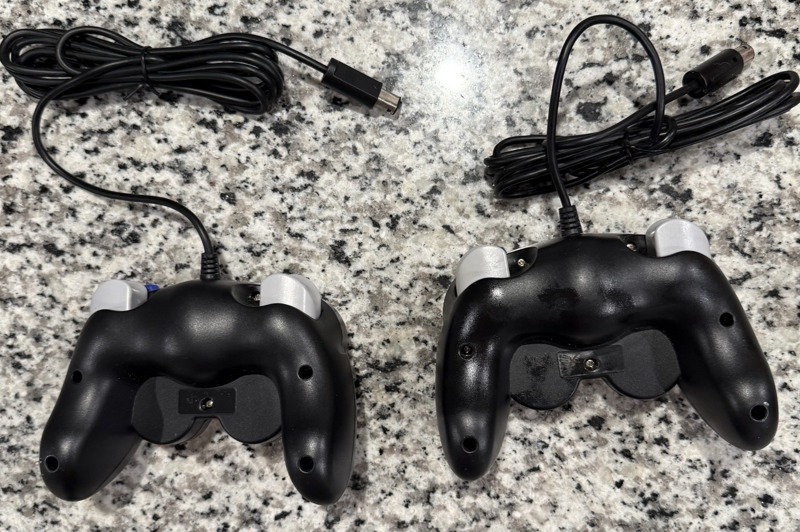 Nintendo GameCube DOL-001 Black Console Bundle OEM Memory Card 251 2 Controllers