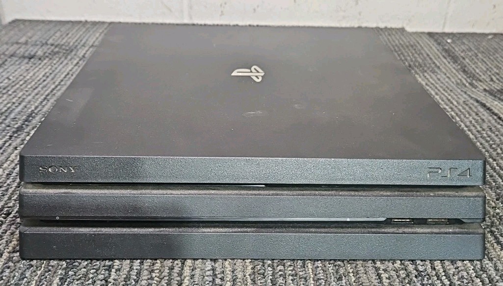 Sony PlayStation 4 (PS4) Pro CUH-7215B 1TB Consoles – FOR PARTS/NOT WORKING