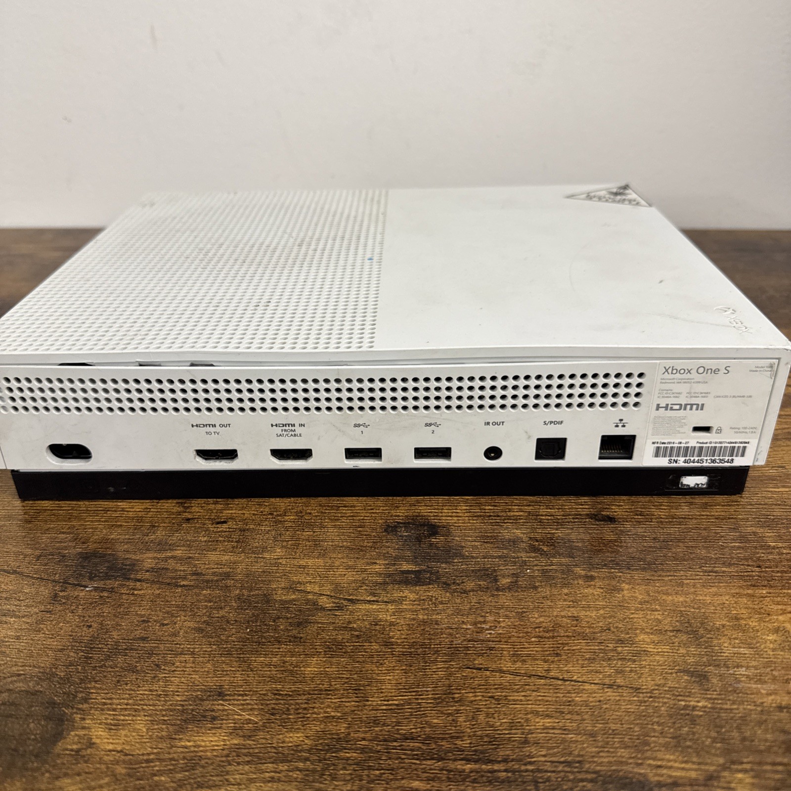 Microsoft Xbox One S 500GB Console White 1681 Working No Sync Button