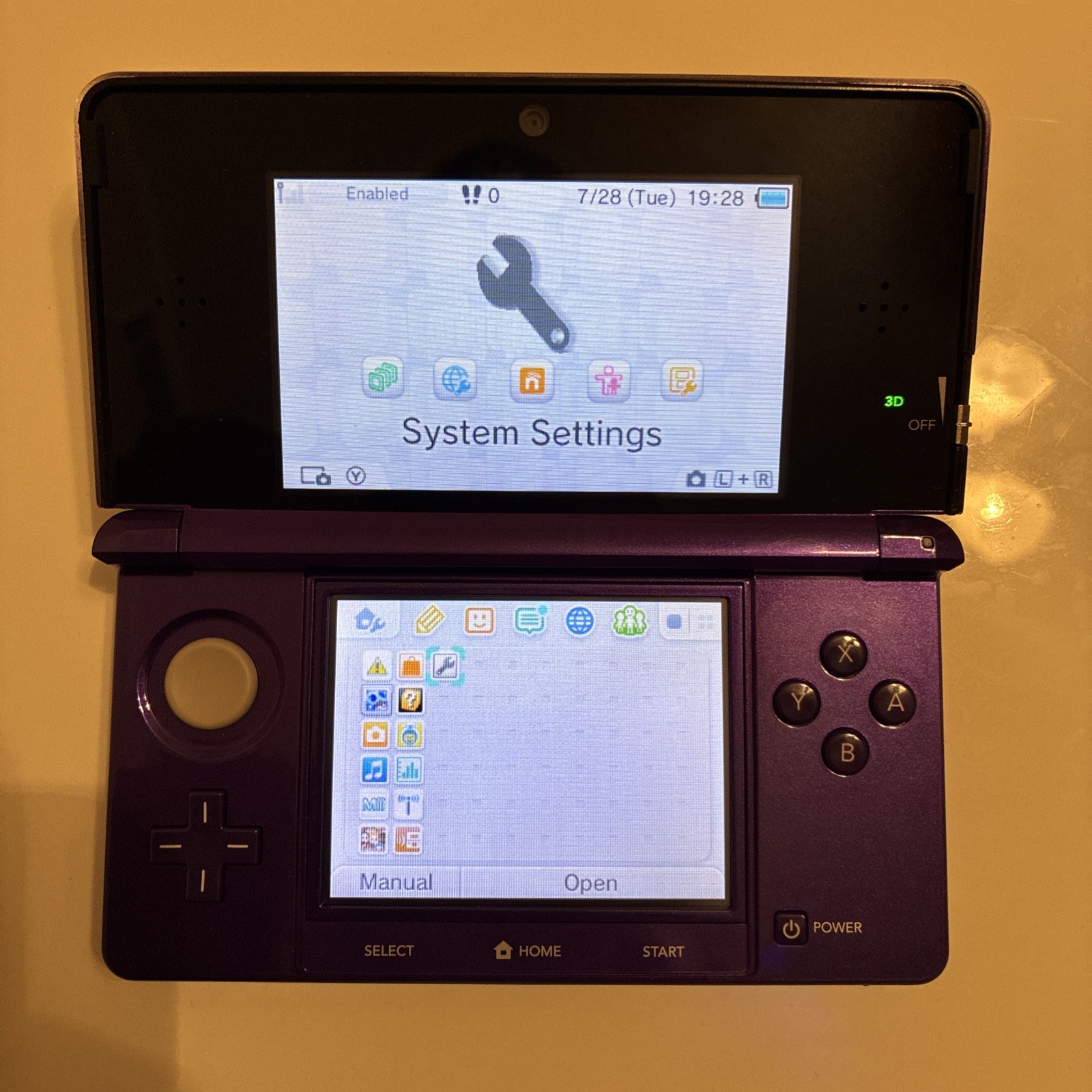 Nintendo 3DS Handheld Gaming Console With SD 32G + AC (Open Box)