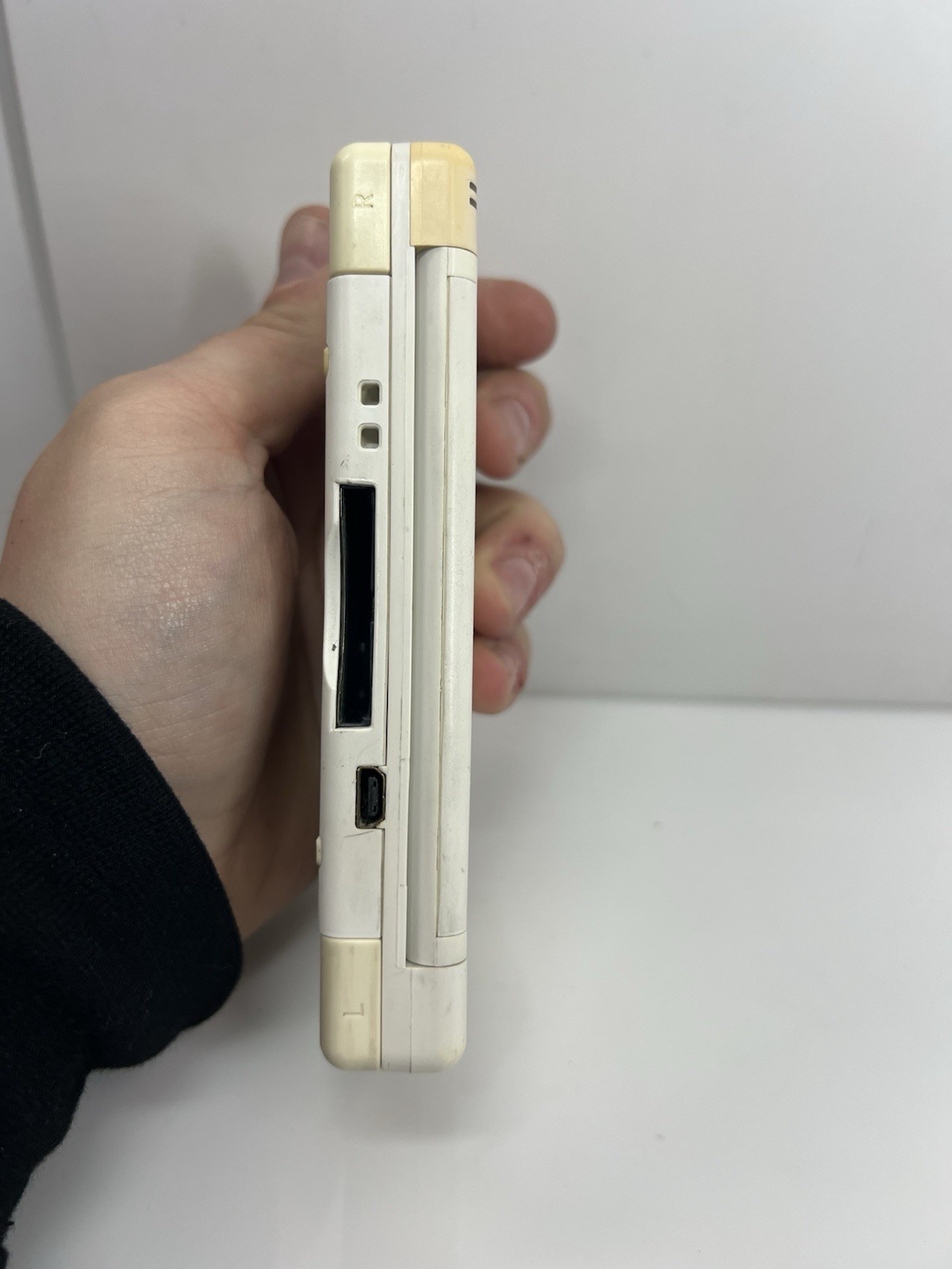 Nintendo DS LITE White! Fully Working! Region Free USA Seller! Clean Screens!