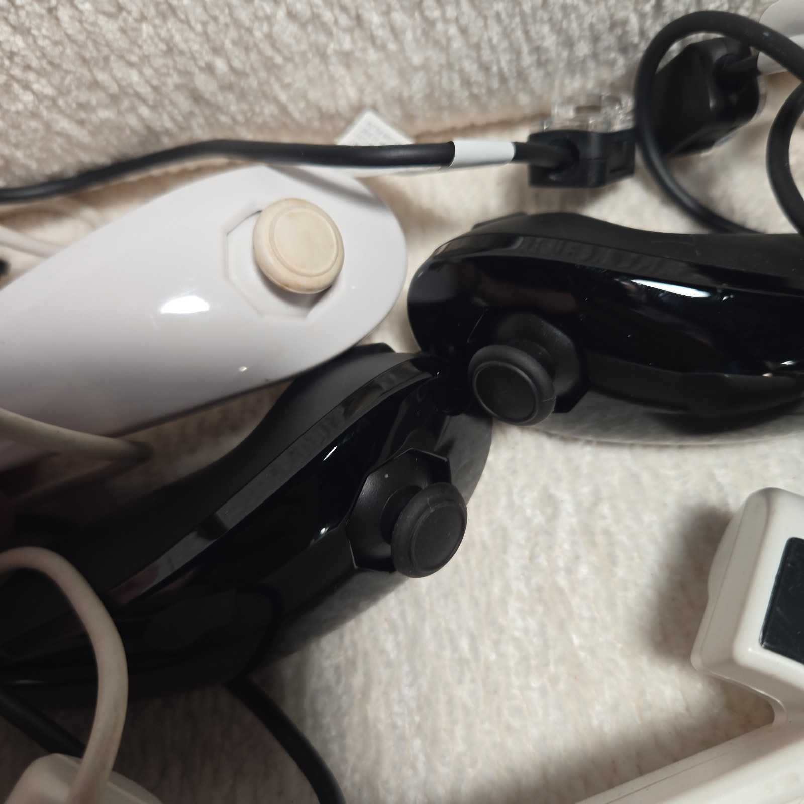 Nintendo Wii – Black Console Backwards GameCube Compatible – Tested