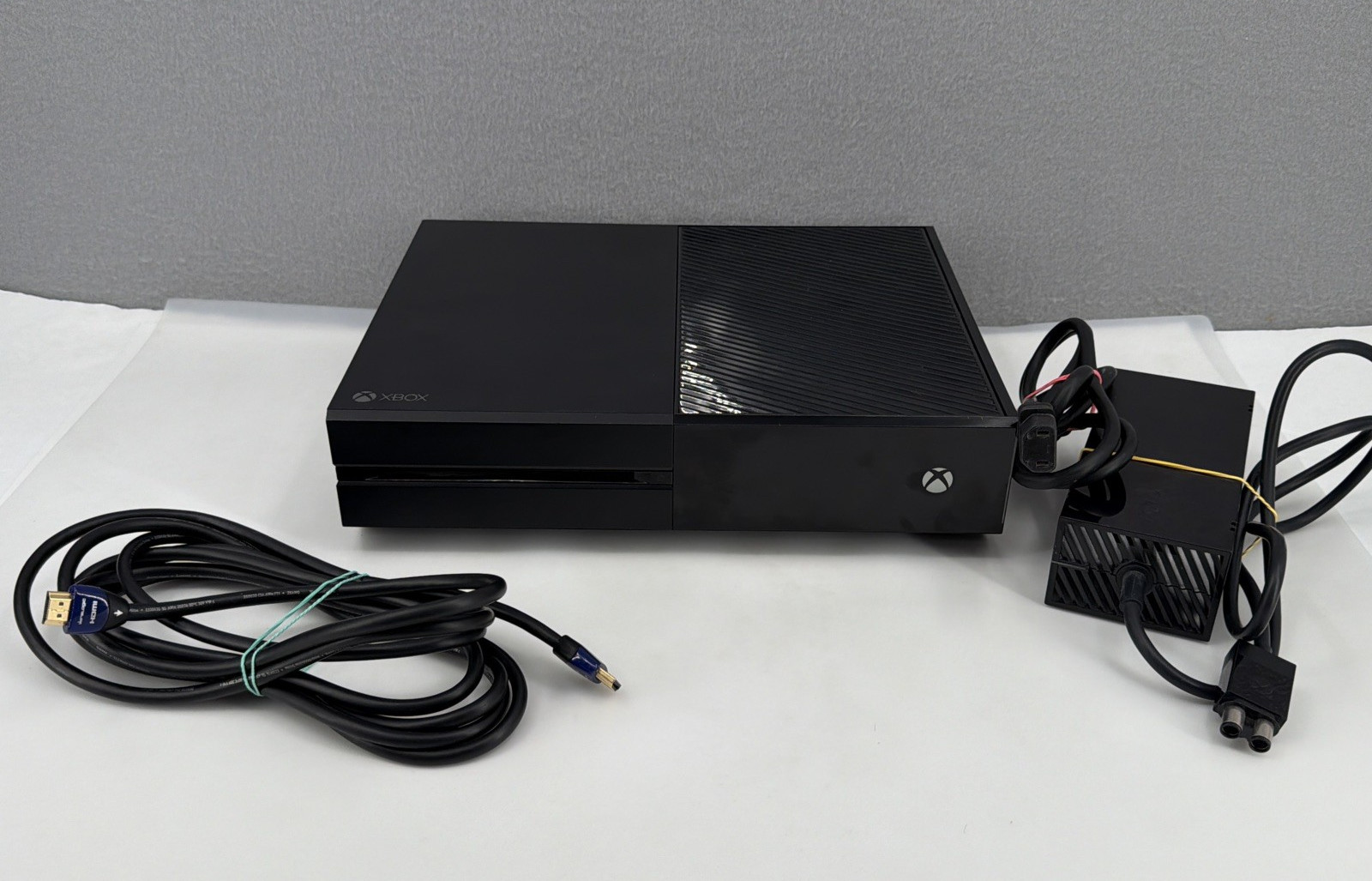 Microsoft Xbox One 1540 1TB Console Power Brick and HDMI Cable Tested Reset