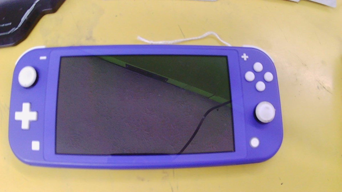 NINTENDO SWITCH LITE HANDHELD – HDH-001 (EZP060011)