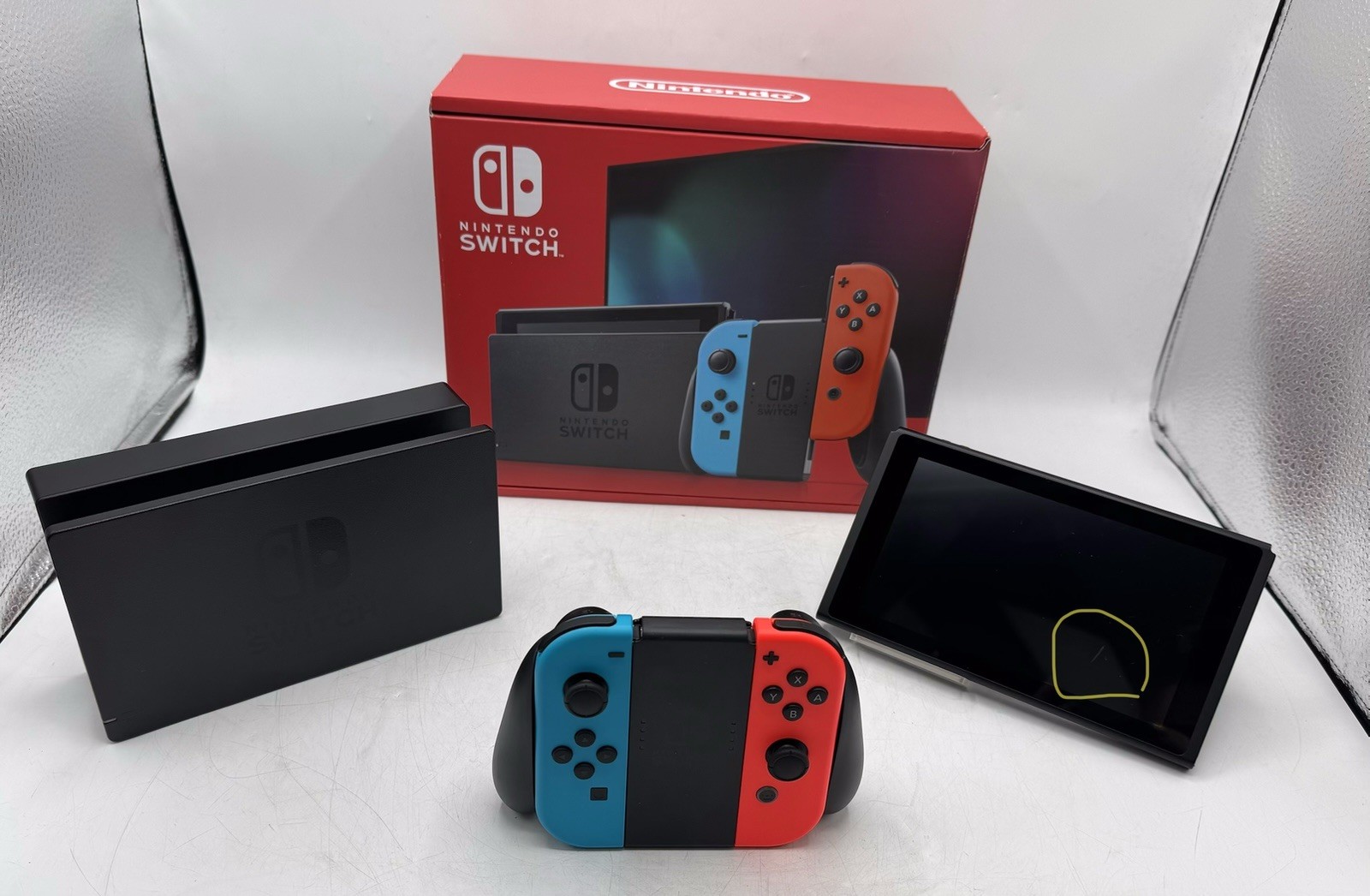 Nintendo Switch HAC-001 (-01) Console Neon Red & Blue Open Box Bundle Tested