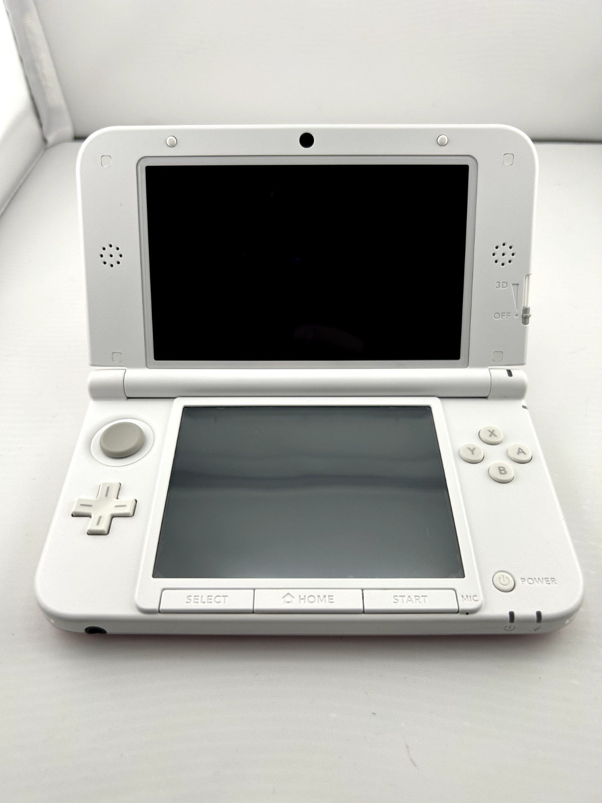 [A-rank] Nintendo 3DS LL console Disney Magic Castle with Charger/Stylus
