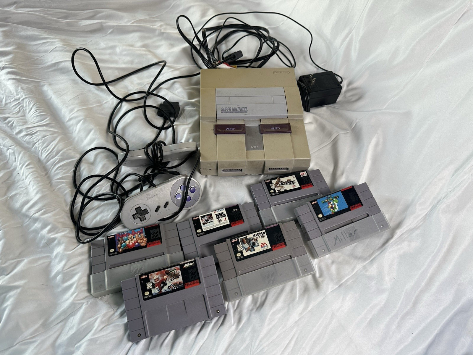 Nintendo SNES Home Console Gray Tested Classic Retro 16-Bit Gaming System