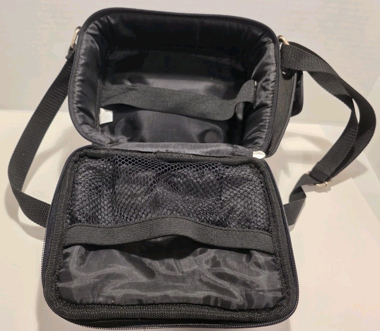 Sony Playstation PS One Console Carrying Bag 2 Controllers 2 Memory Cards