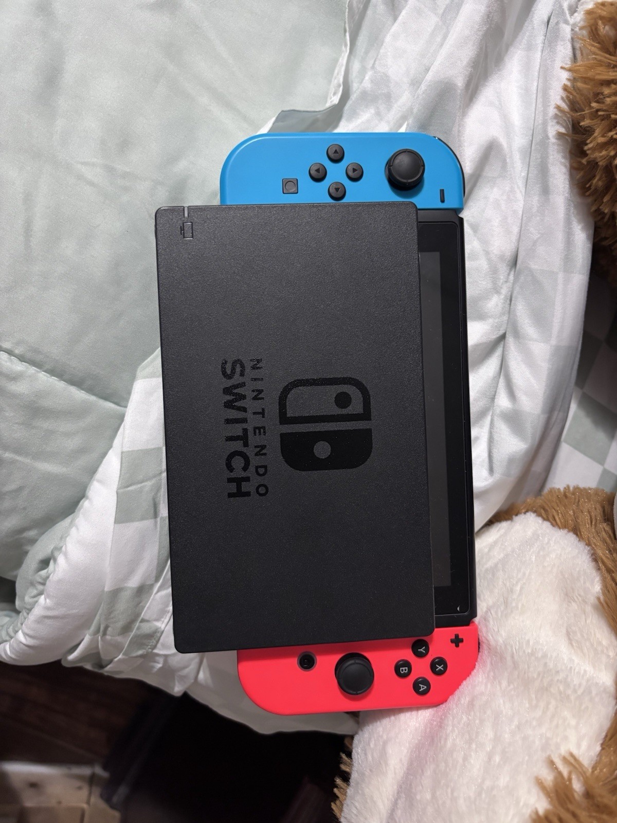 Nintendo Switch – Everything Works Just Like When I First Bought It