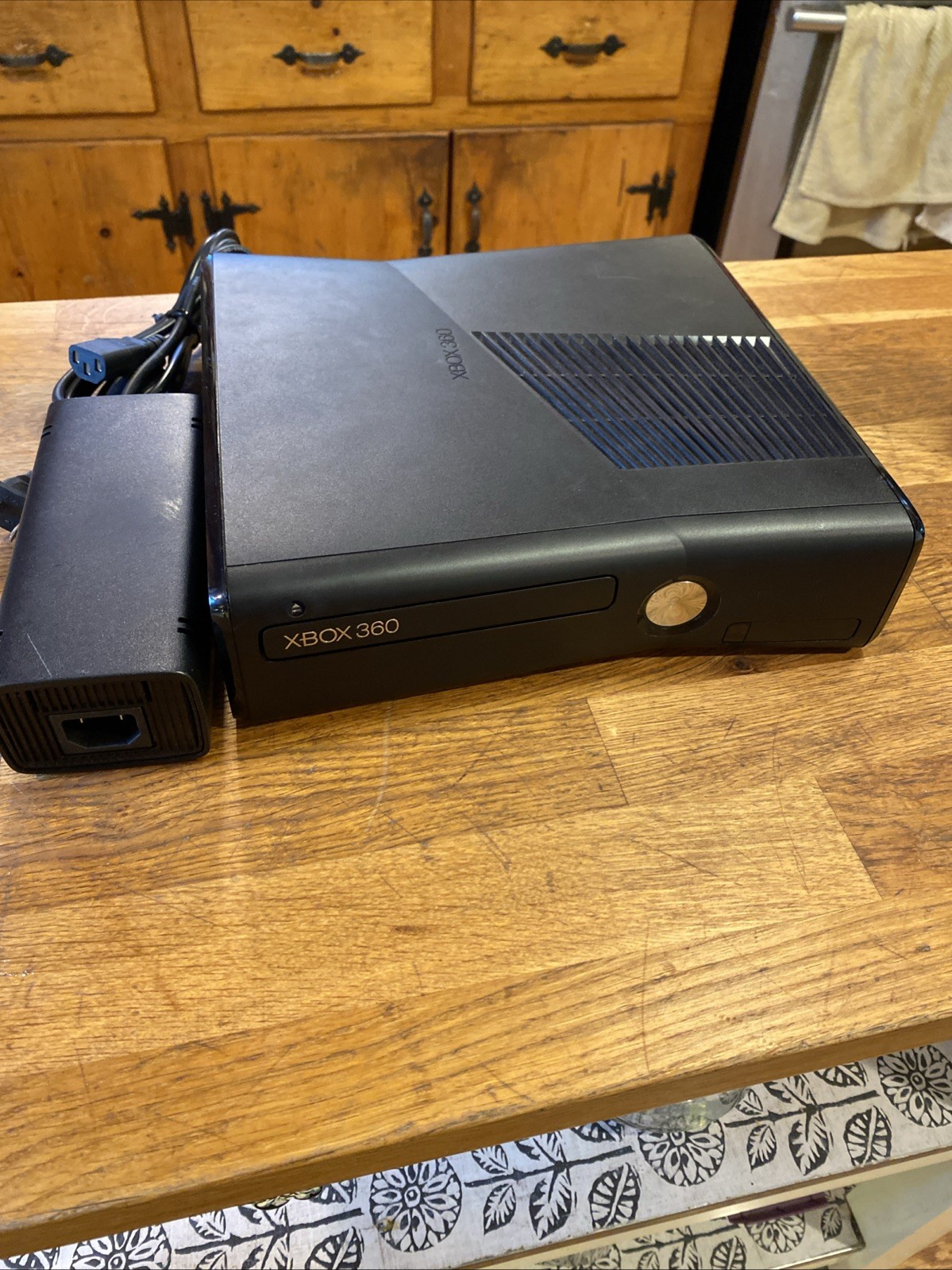 Xbox 360 Slim 1439 Console for PARTS or REPAIR – 60gb HDD Power Supply No Power