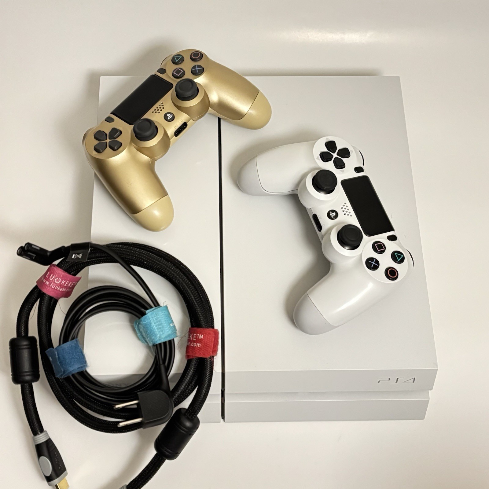 Sony PS4 Glacier White 500GB CUH-1115A Console w/ 2 Controllers Cables & Charger