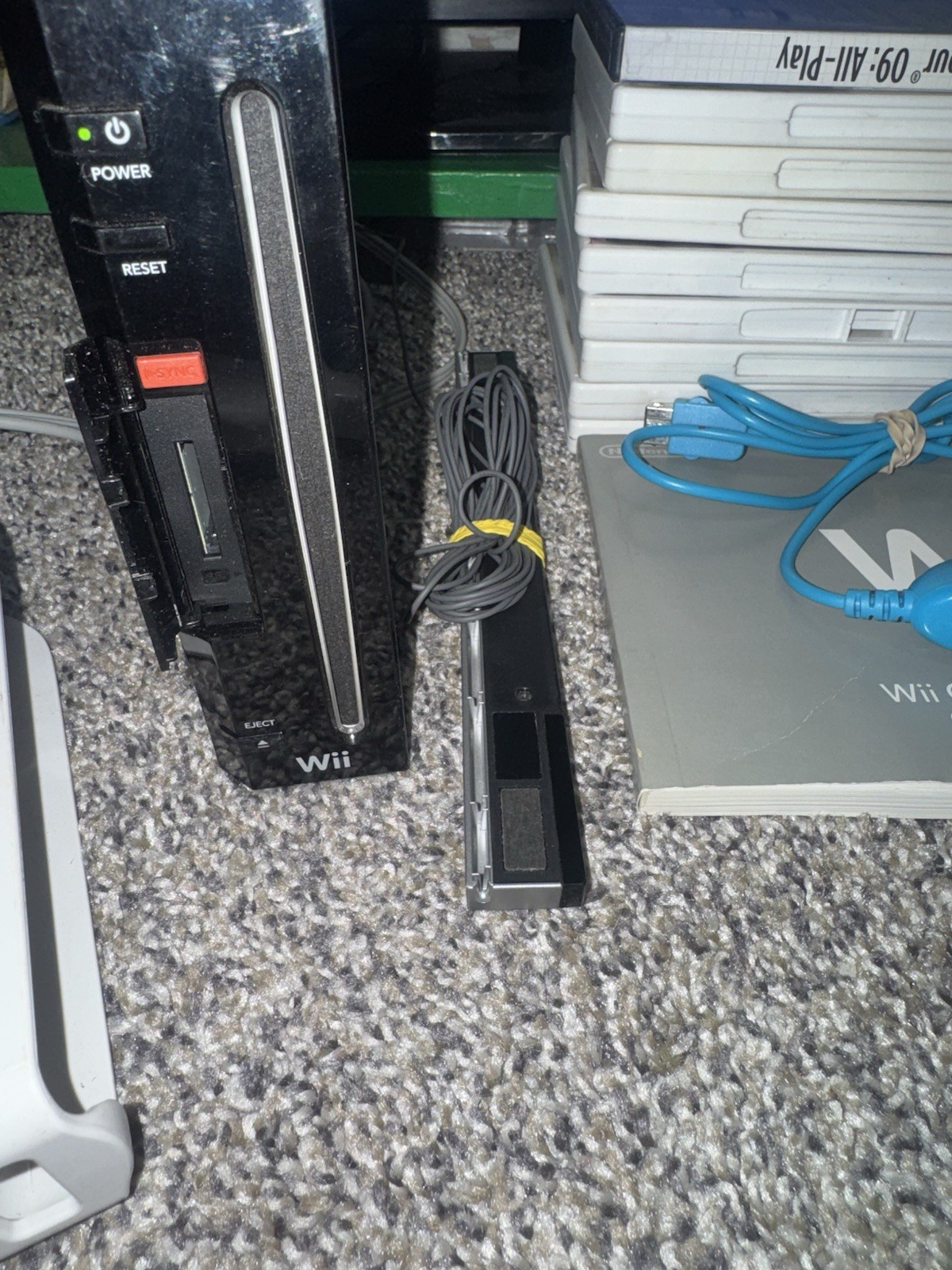 Black Wii Bundle With 9 Mystery Games W/Golf And Gun Accessory Tested Clean Unit
