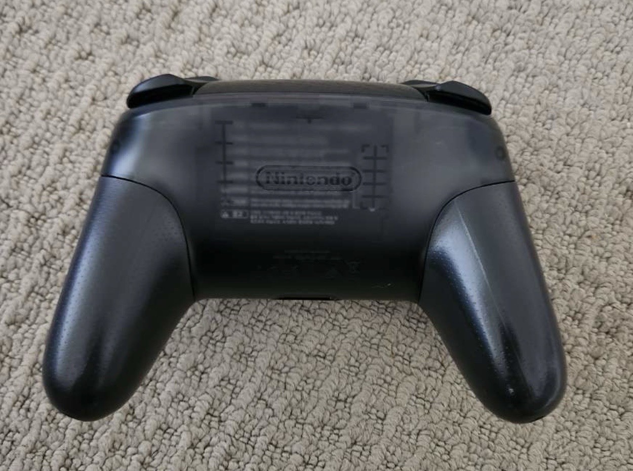Nintendo Switch, Box, Controller With 3 Games – Mario Golf, Splatoon 3, Pokémon