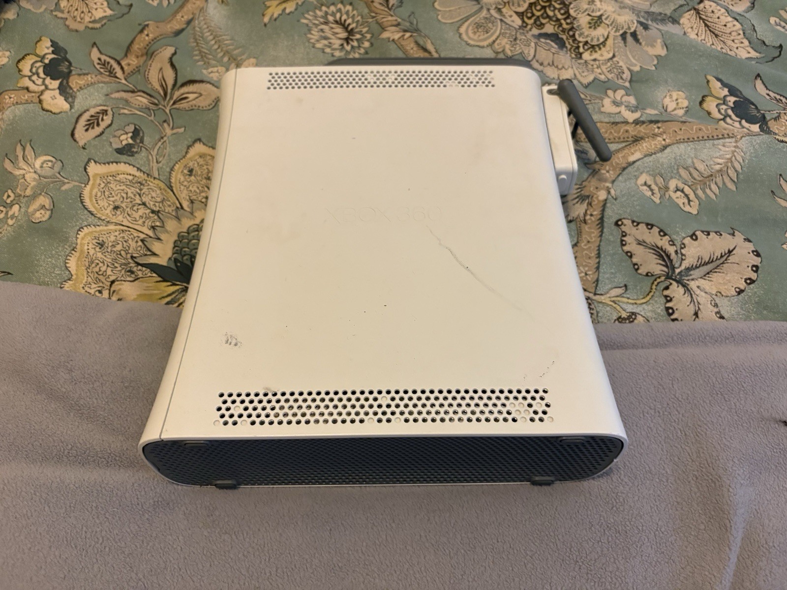 Microsoft Xbox 360 White Home Console w/ 60GB HDD Hard Drive & Kinect