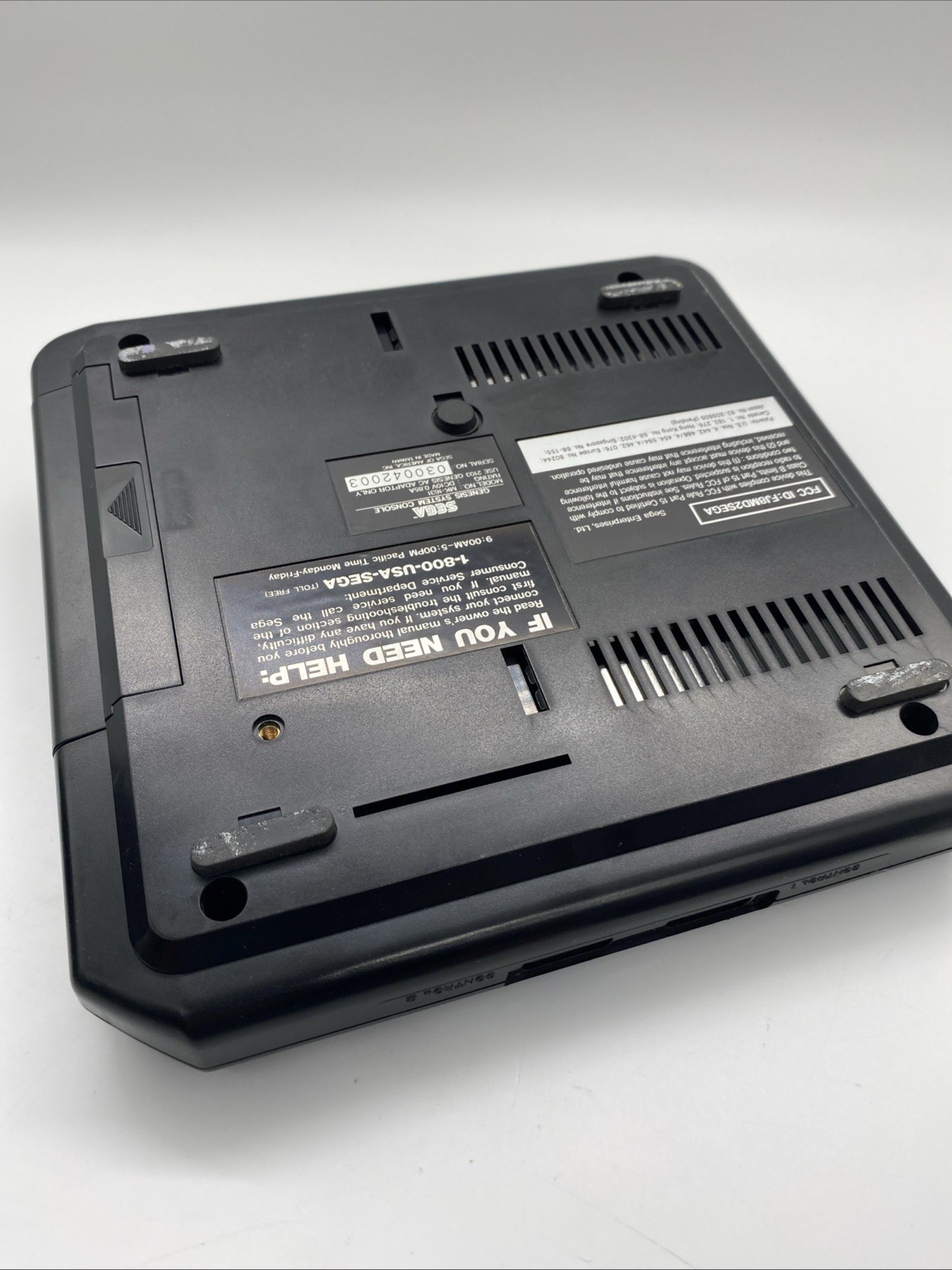 Sega Genesis Model 2 – MK-1631 Original OEM – Tested/Works W/Cords & Controller