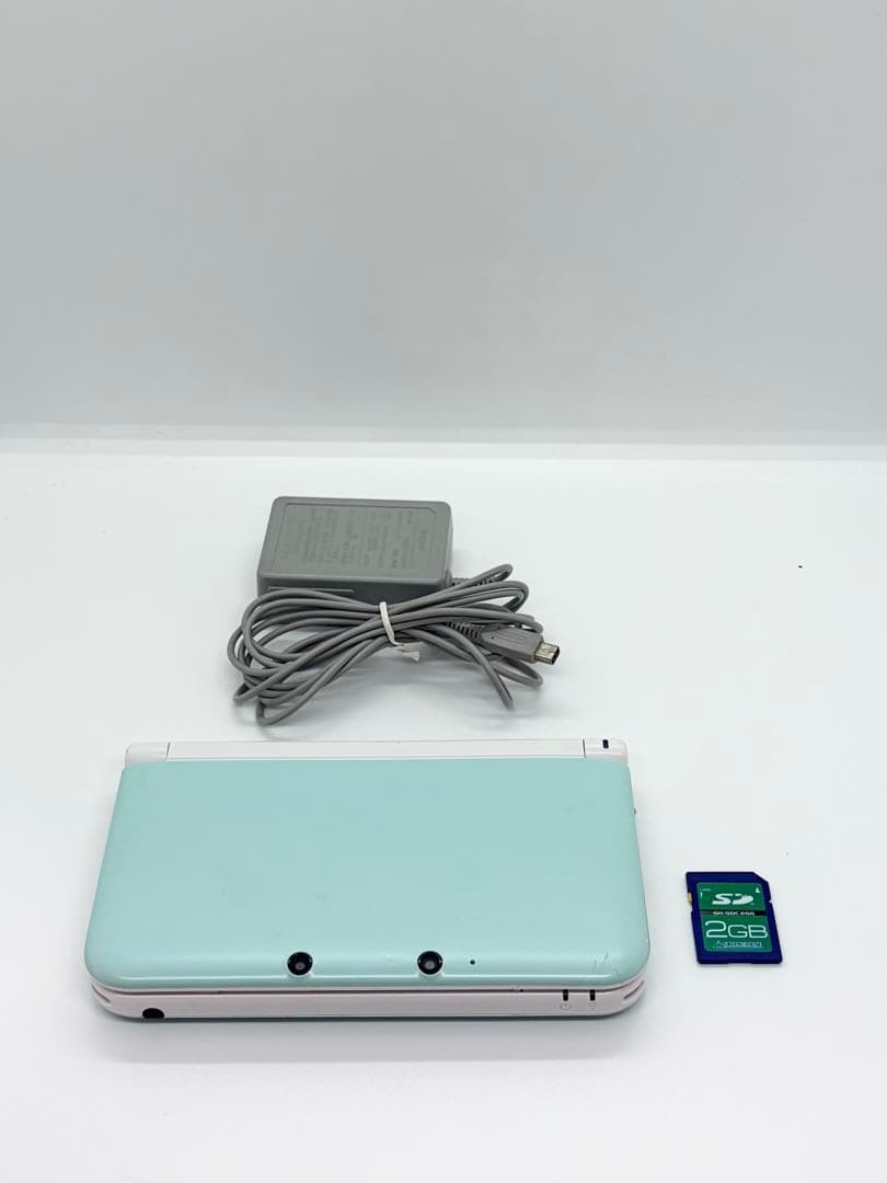 3DS/2DS/DS Nintendo 3Dsll Mint White Body With Charger Japan