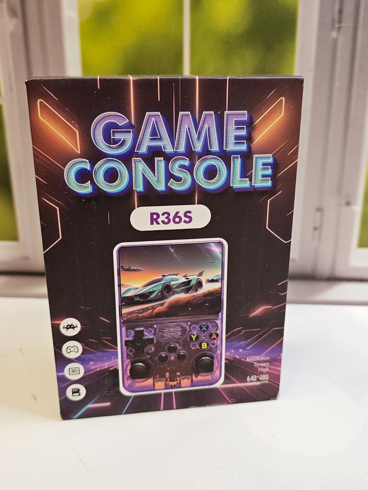 White R36S Handheld Game Console 3.5 Inch IPS Screen 20000+ Games Video Games