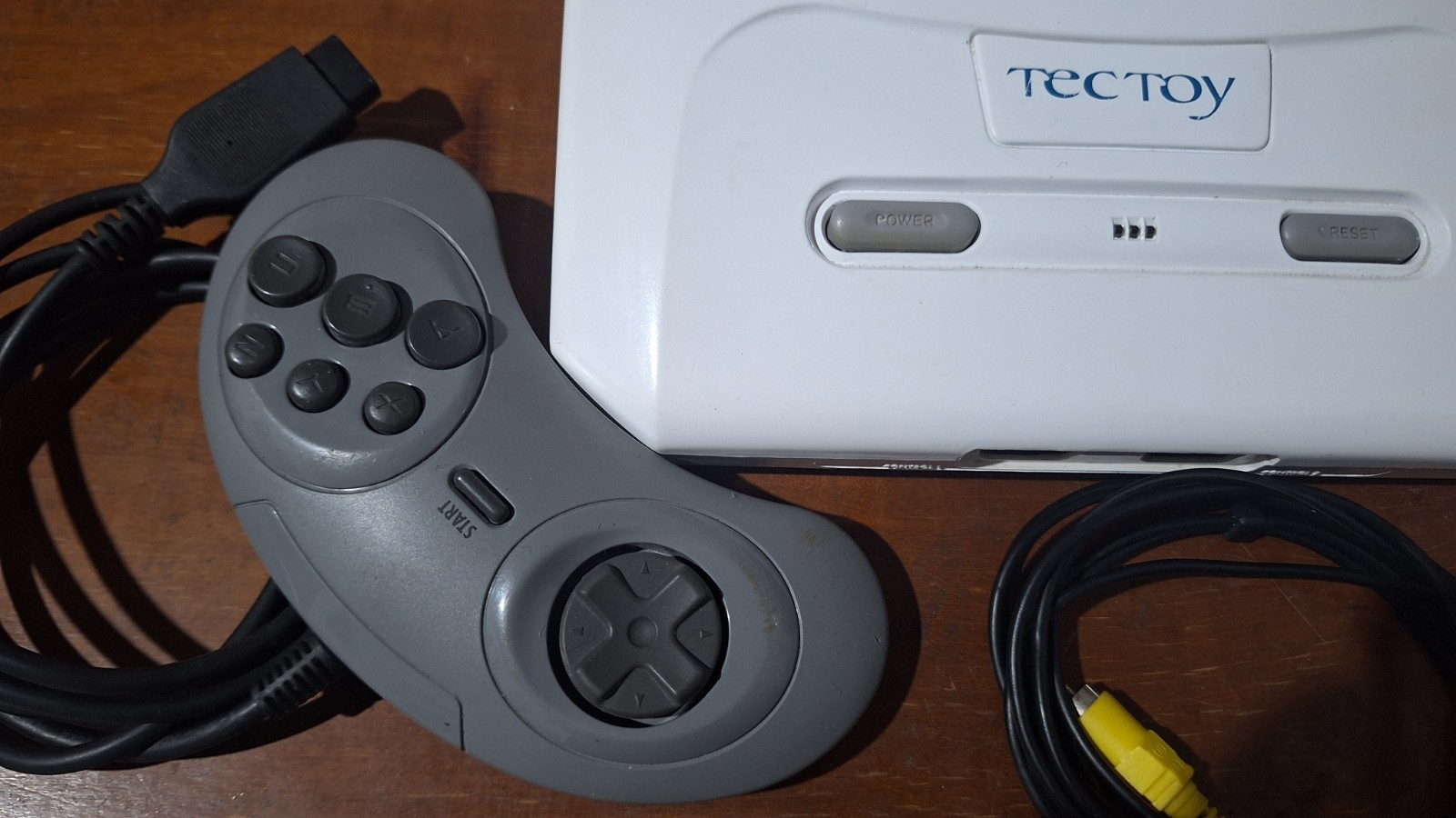 tec toy mega drive 3 with 81 games & controler original tectoy