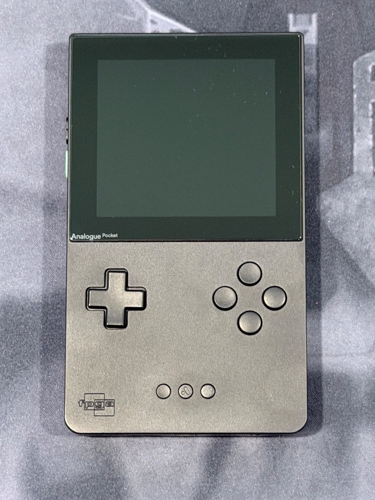 Analogue Pocket (Black) + Everdrive Mini