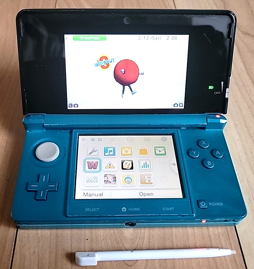 Nintendo 3DS CTR-001 Aqua Blue Handheld Game Console ONLY & Stylus TESTED READ