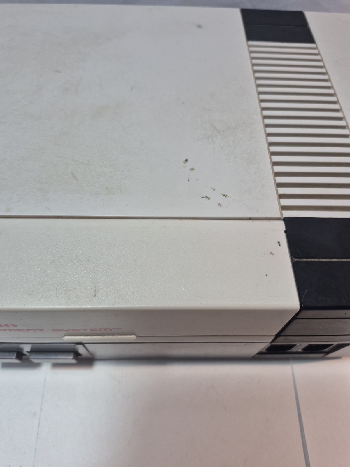 NES Nintendo System NES-001 Game Console For Parts Or Repair Red Blinking Light