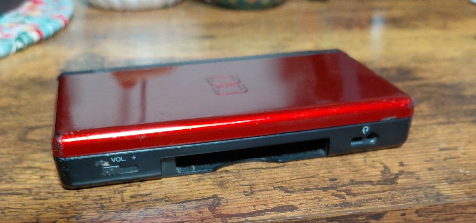 Nintendo DS LITE Handheld System – Flame Red