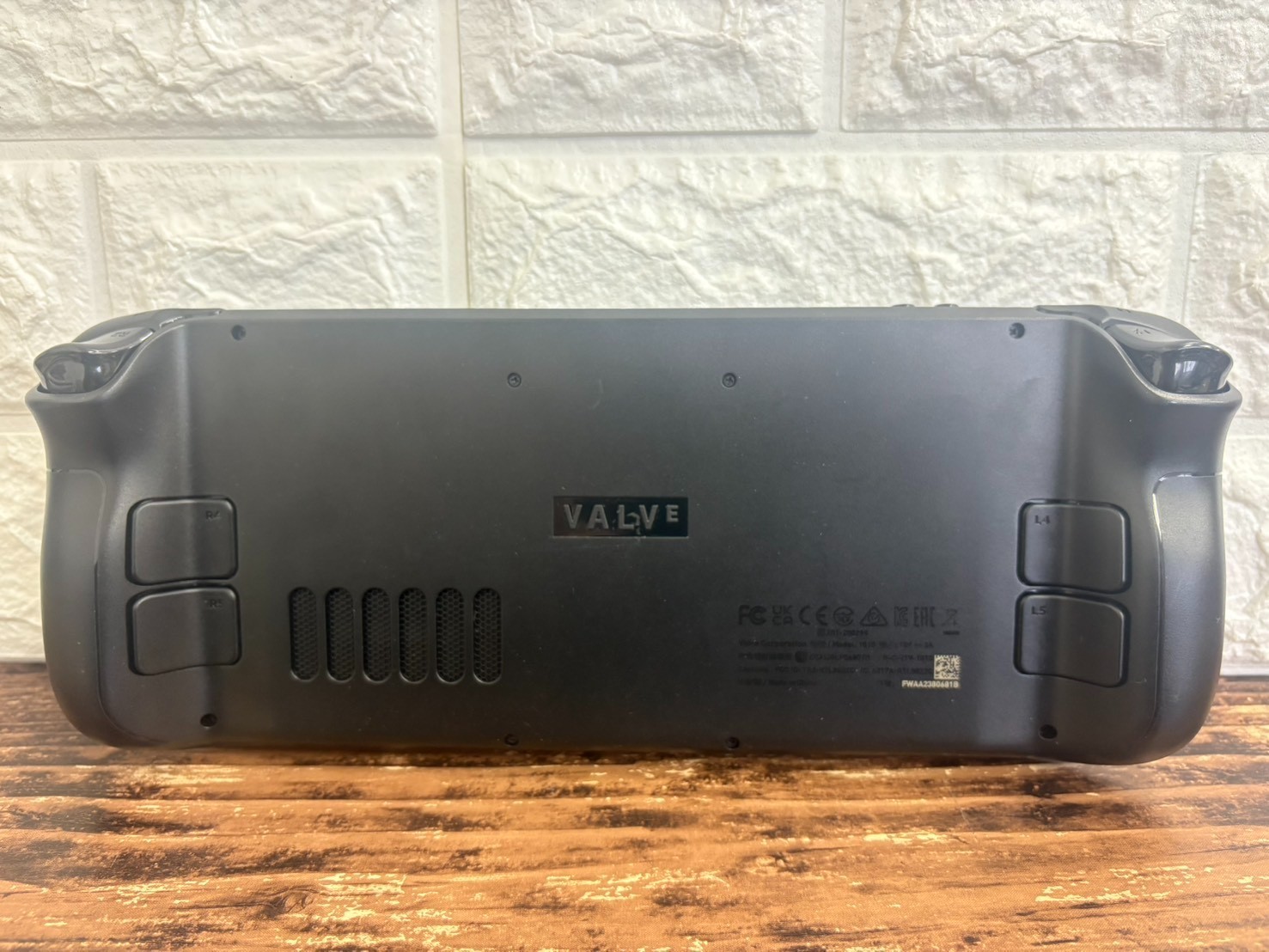 Valve Steam Deck 256GB LCD Handheld Console Model 1010 Tested Working