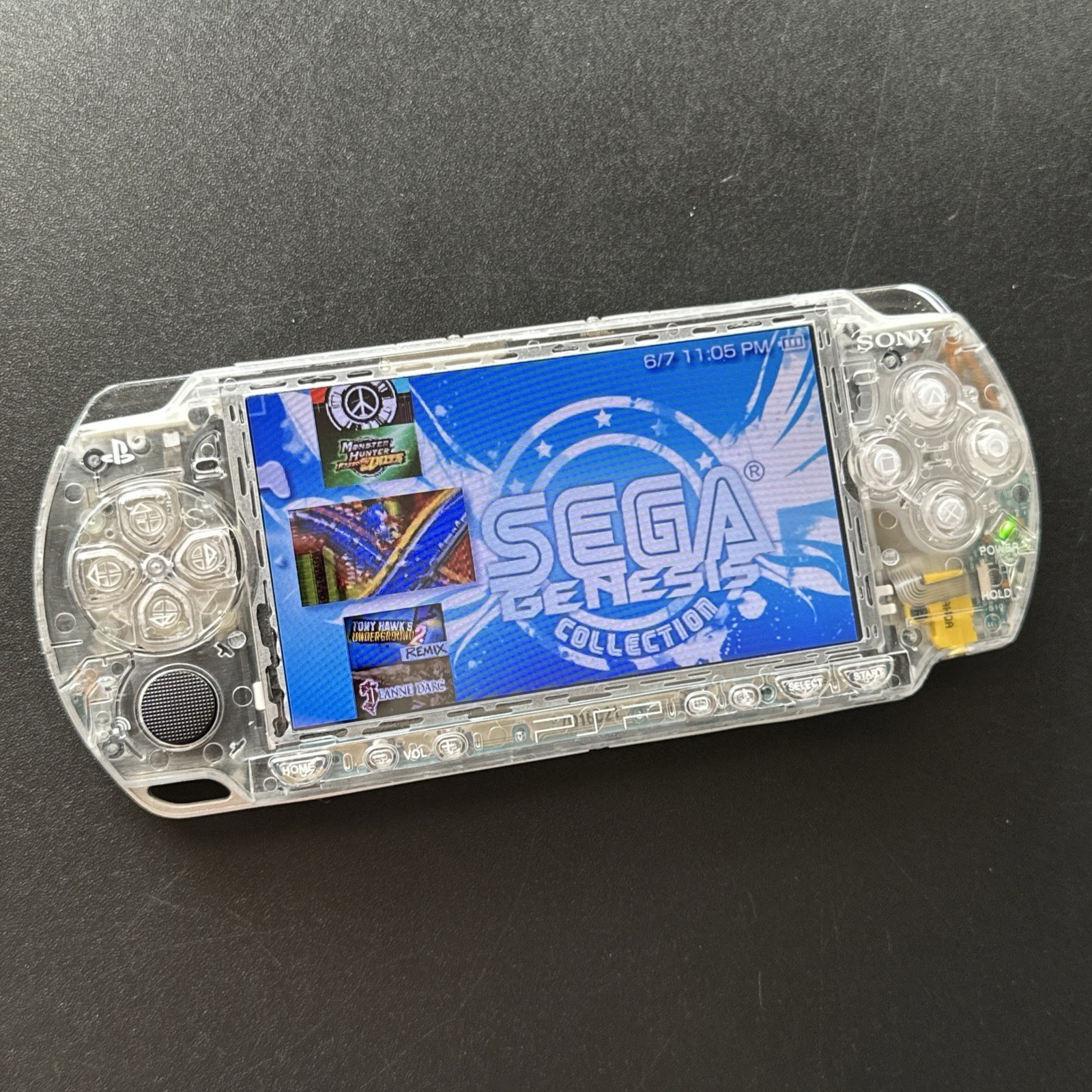 26 Games Clear Sony PSP 2000 Handheld Console System & Charger Tested Working